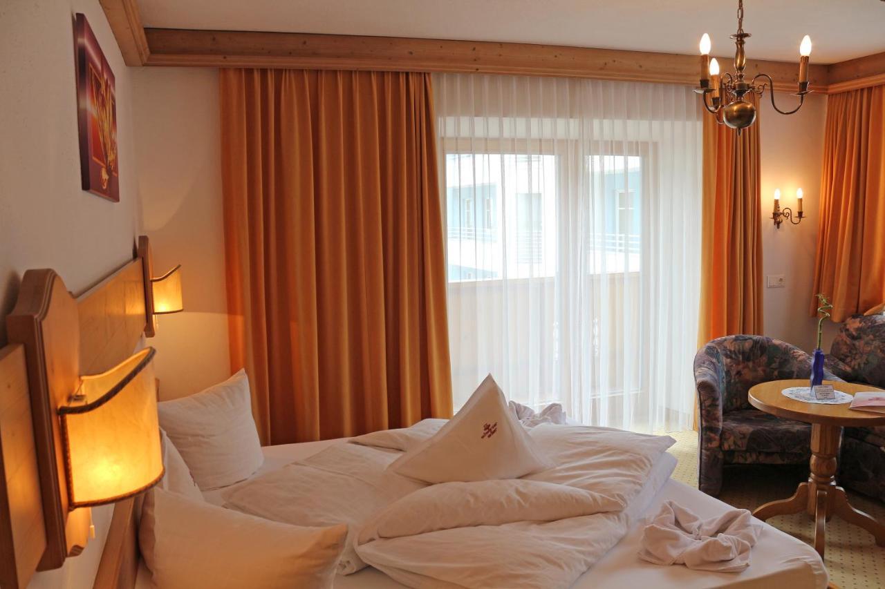 Hotel Schwarzer Adler Nauders Eksteriør bilde